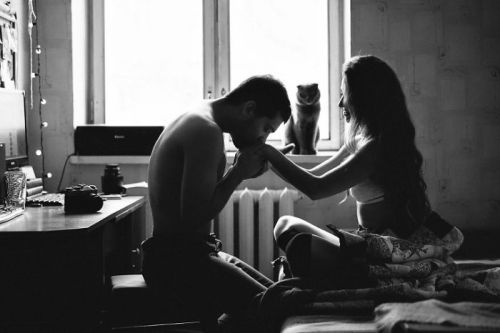 boredpanda:
? I Document Intimate Moments Of Couples In Love
?