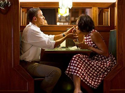 Obama and Wife - Dinner Romance